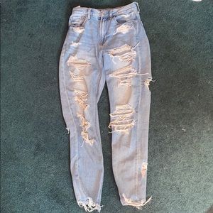 American eagle ripped jeans